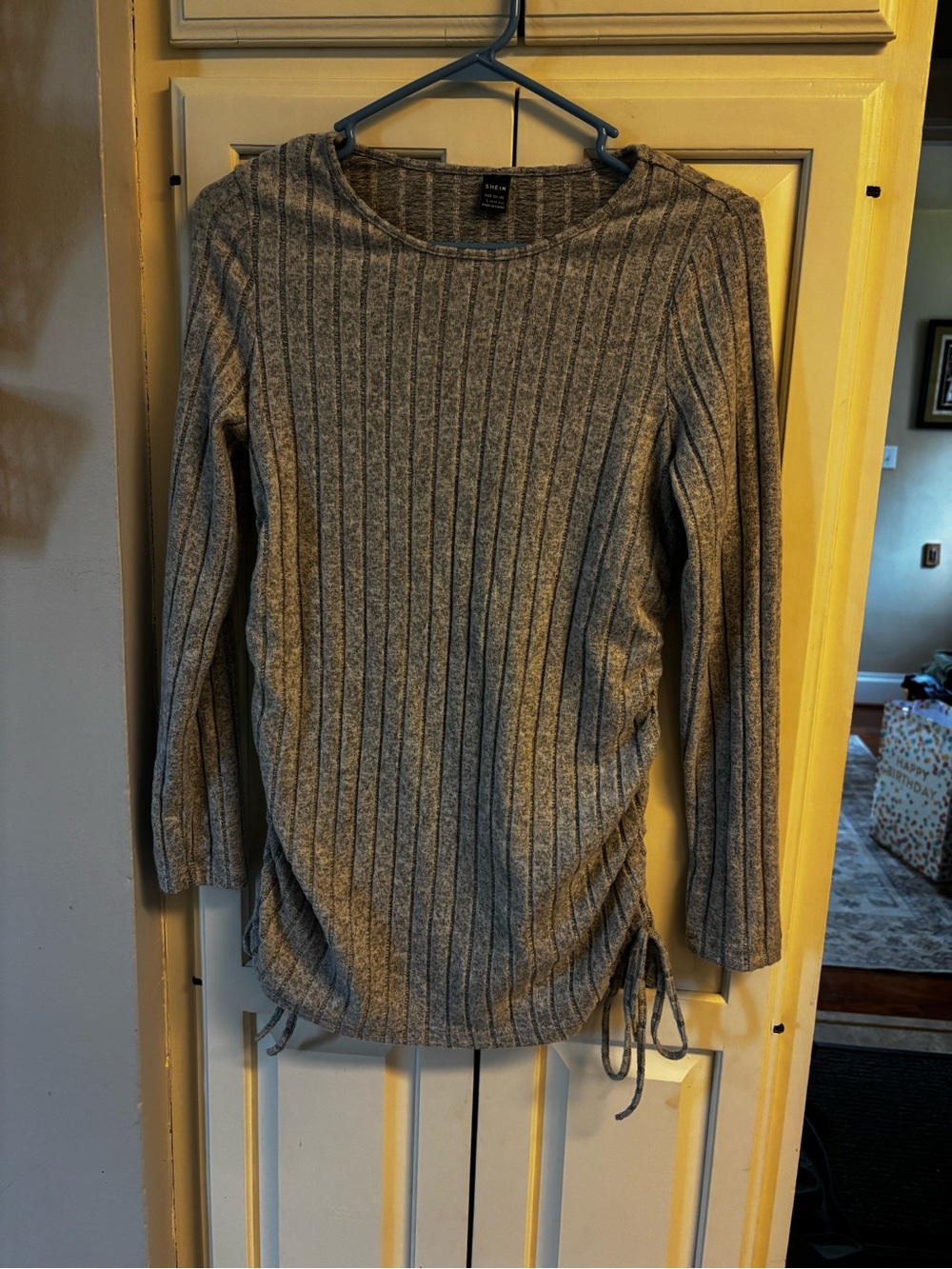 Womenās Gray Ribbed Long-Sleeve Side-Tie Top